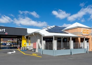 eaton_tavern_bottle_shop_002