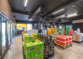 eaton_tavern_bottle_shop_033